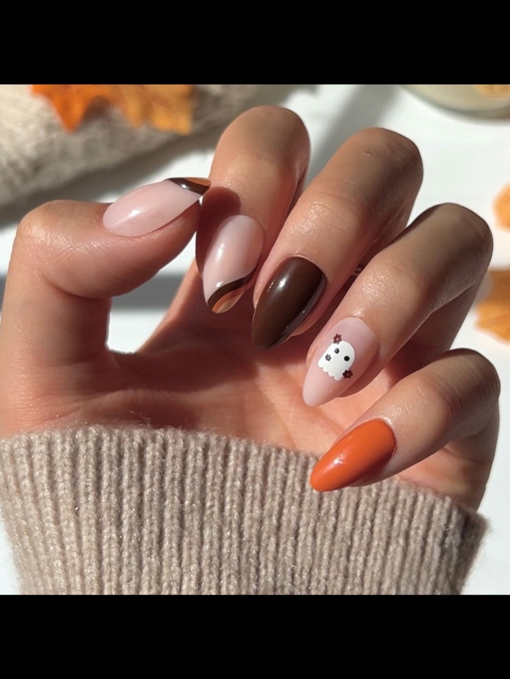 Glamnetic Fall Boo Short Almond Press-On Nails